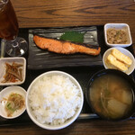 わ楽 - サーモンの西京焼き定食  1,000円 11/13(土) 