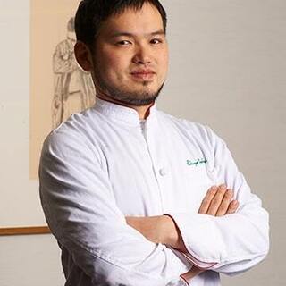 Owner Chef Shinya Sakumoto