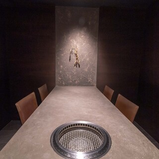 ■個室のご予約等に関して
                                          個室料（税込）11000円
                                          頂いてます。
                                          
                                          