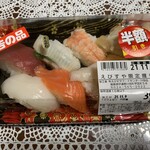 えびすや - えびすや限定握り寿司（199円税別）