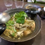 佳酒旬肴 のすけ - 〆はもつ煮豆腐