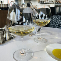 TWO ROOMS - 白グラス