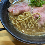 Chuuka Soba Oshitani - 麺は自家製、中細麺（2021年11月）