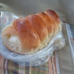プティ･フール - 大人気クリームパン
            