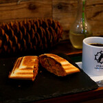 ITSUKI Coffee Roastery - 