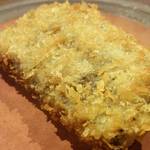 大阪串かつ　テンテコマイ - 【100円串】「こんにゃく」：引き締まった食感の醤油味のこんにゃくがオツです♪