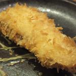 大阪串かつ　テンテコマイ - 【100円串】「白身魚」：白身と言っても、鱈ではなく、真鯛！はふっくらで甘みと旨味が豊か♪