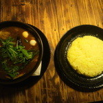 スープカレー（チキン、ライスM）…980円