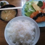 すしや - かつ定食　ごはん大