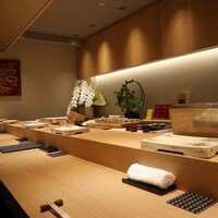 鮨 清松 - L字カウンター