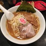 Taishoukemmaruichi - 大勝軒
                        
                        だけど
                        
                        つけ麺は嫌いなので普通のラーメン。
                        
                        
                        
                        