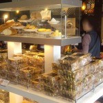 軽井沢チョコレートファクトリー東京ラスク - プレミアムアーモンドラスクの売り場