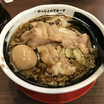 麺屋わっしょい - 店舗分　根性黒醤油　消えニン　卵トッピング