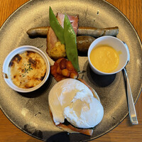 グランド キッチン - エッグベネディクト　スモークサーモン