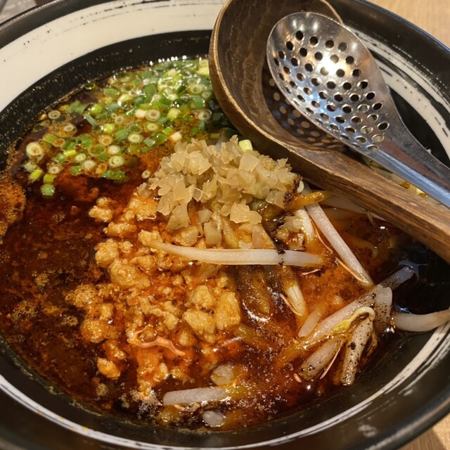 名驛式担々麺 しゃち福 名古屋 担々麺 食べログ