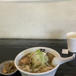 らー麺　Do・Ni・Bo - しおスープには、岩海苔が合うねぇ〜