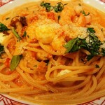 洋麺屋 五右衛門 - たっぷり海老とモッツァレラチーズのトマトクリーム