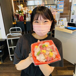 YUMEKOUSEN - 500円のテイクアウトで この笑顔
      生活苦の女子高生 バイトで学費を稼ぐ