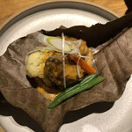 Ajimi Tei - 牡蠣の朴葉味噌焼き
