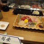 寿司安 - カウンター席