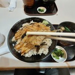 炭焼あなご やま義 - ふかふかで旨い