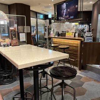 グランポレール ワインバー オーサカ_2