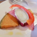 ポルコ・ロッソ - 前菜：野菜のピクルス