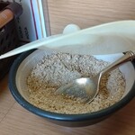 江ちゃんラーメン - この胡麻が最高！