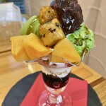 カフェ＆ダイナー バニービーチ - 柿と抹茶のパフェ
