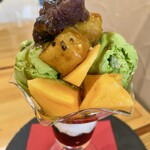 Cafe＆Dinner Bunny Beach - 柿と抹茶のパフェ