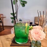 コーヒーとおやつの店 アンドモア - 