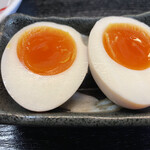 麺屋三味 - 味付玉子(165円)