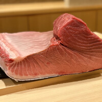 すし うえだ - ・大間産 本鮪 130kg
                    ※本日の中とろはこちら、やま幸の本鮪。