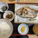 ことぶ喜 - 焼魚定食(¥1200)  魚は鯛です♪