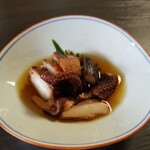 蕎麦・酒 青海波 - 地タコ柔らか煮(600円)