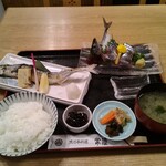 魚料理 常陸 - サンマ塩焼き+サンマ刺身+お食事セット