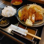 とん亭 - ロースミックス定食