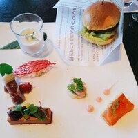 DINING & BAR TABLE 9 TOKYO - 