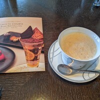 DINING & BAR TABLE 9 TOKYO - 