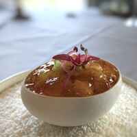 ノノカ レストラン - ＊殻を取ると、パブリカのムースと海老、コンソメのジュレ。ムースのお味がなんと言えず美味しいですね。