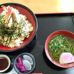 蓮華茶屋 - 天とじ丼セット 1,480円 海老
            インゲン
            かぼちゃ
            山芋
            舞茸