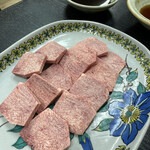 清香園 - タン刺し