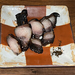 獣肉と酒 ぼんくら - 糸島の穴熊のカリカリ焼き