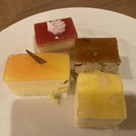 リザンシーパークホテル谷茶ベイ - ケーキ