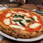 Pizzeria YUICIRO＆A  - マルゲリータ@800円