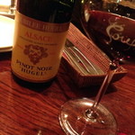 ワッシーズダイニングスープル - Alsace Pinot Noir, Hugel, 2010（'12.6）