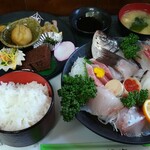 Tsuruya - 三種の刺身盛合せ定食(1180円)