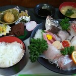 つるや - 三種の刺身盛合せ定食(1180円)