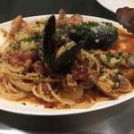ロトカフェ - 魚介とモツァレラのトマトスパゲティ