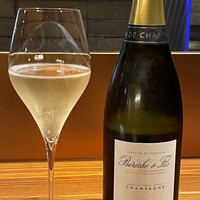 WINE食堂 緒乃 - １つめのシャンパン